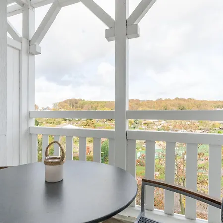 378, Seepark Apartment *