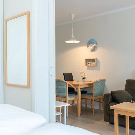 Apartment 378, Seepark *